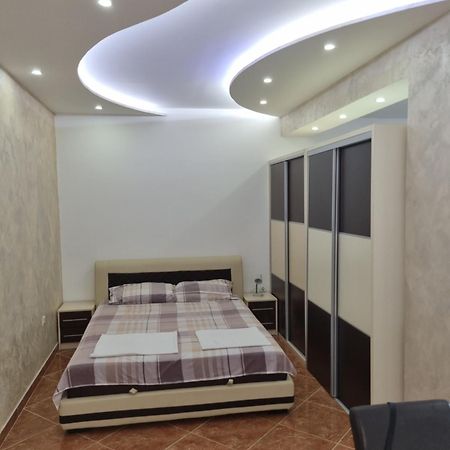 Apartmani Ani Bar Bilik gambar