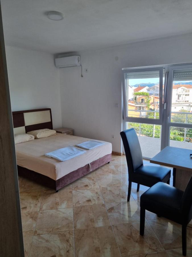 Apartmani Ani Bar Luaran gambar