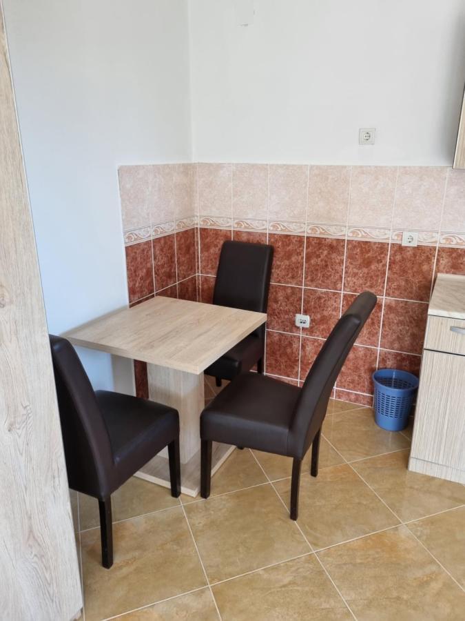 Apartmani Ani Bar Luaran gambar