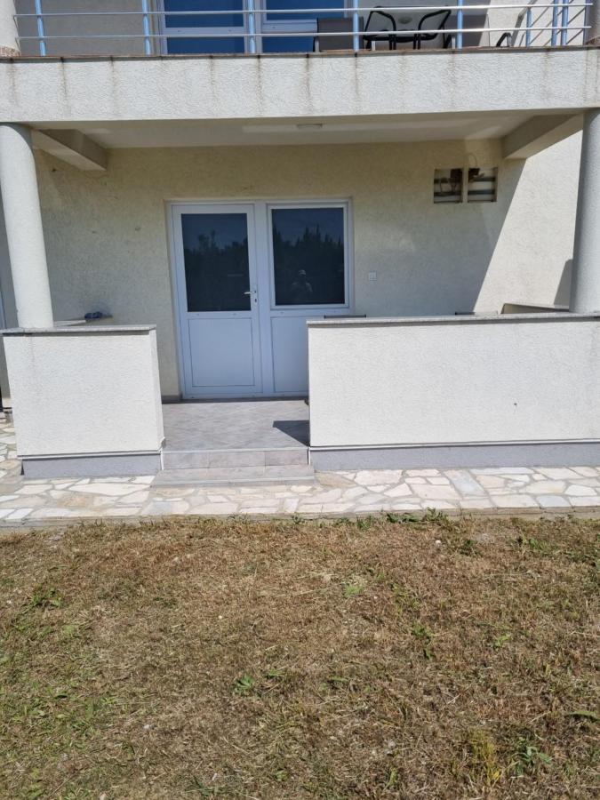 Apartmani Ani Bar Luaran gambar