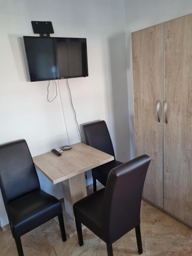 Apartmani Ani Bar Luaran gambar