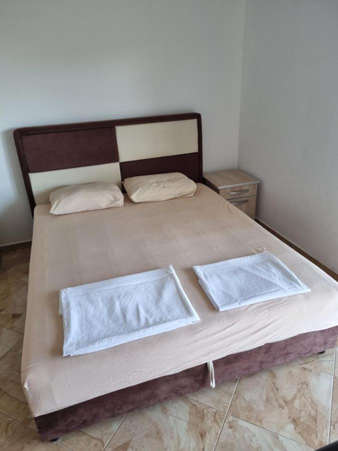 Apartmani Ani Bar Luaran gambar