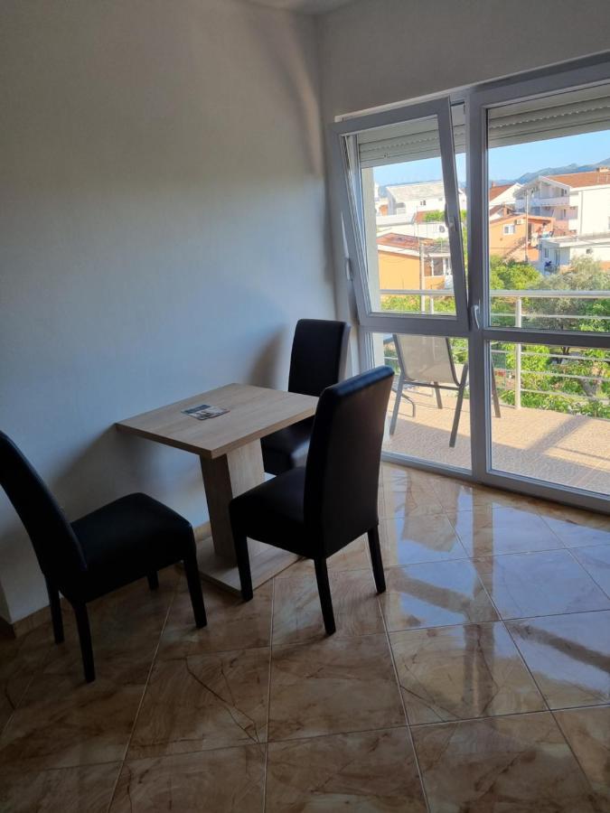 Apartmani Ani Bar Luaran gambar