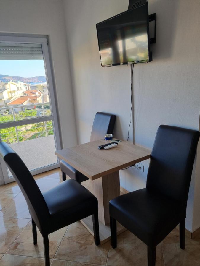 Apartmani Ani Bar Luaran gambar