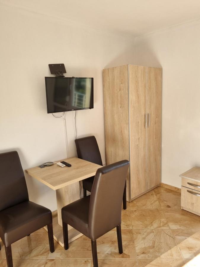 Apartmani Ani Bar Luaran gambar