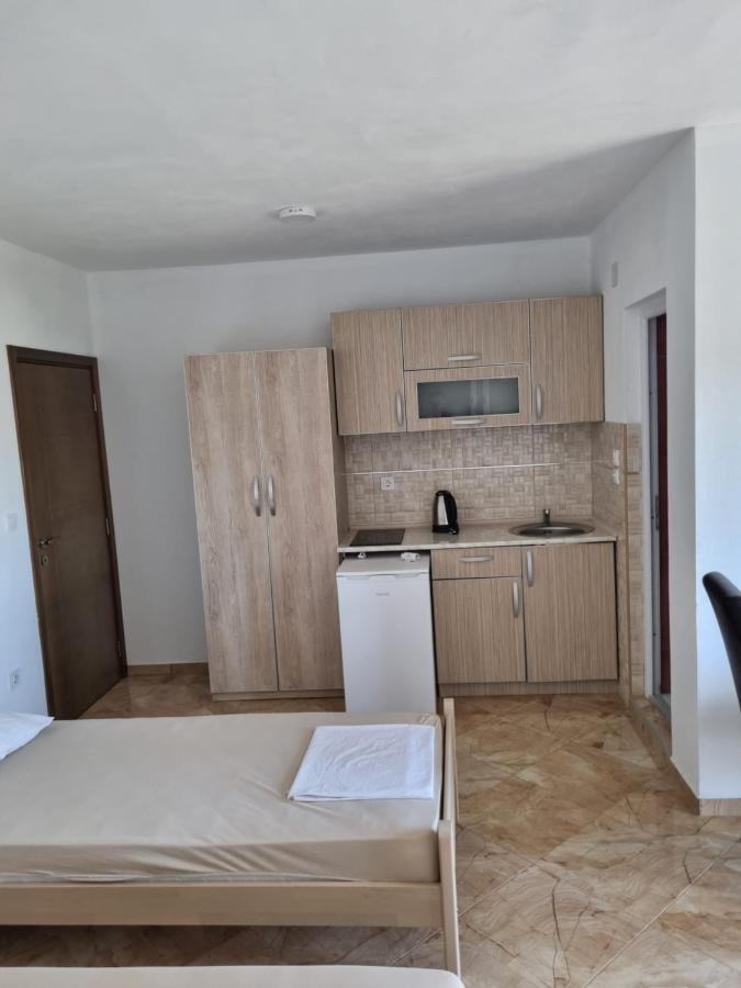 Apartmani Ani Bar Luaran gambar