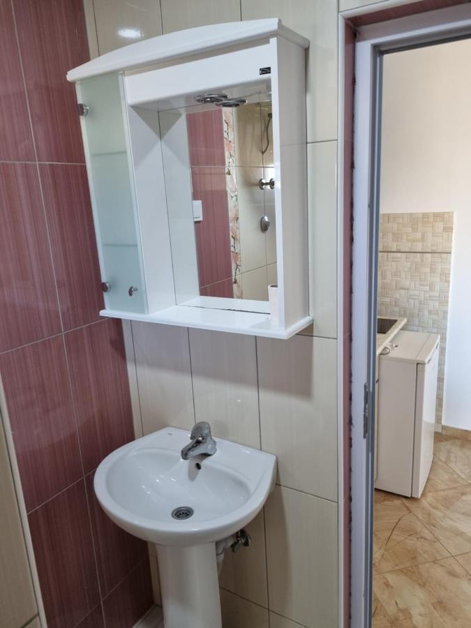 Apartmani Ani Bar Luaran gambar