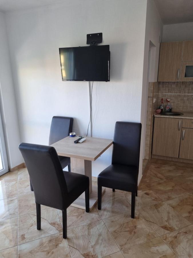 Apartmani Ani Bar Luaran gambar
