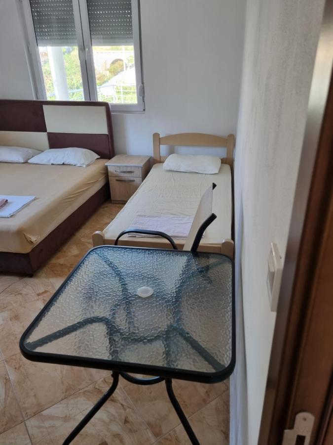 Apartmani Ani Bar Luaran gambar