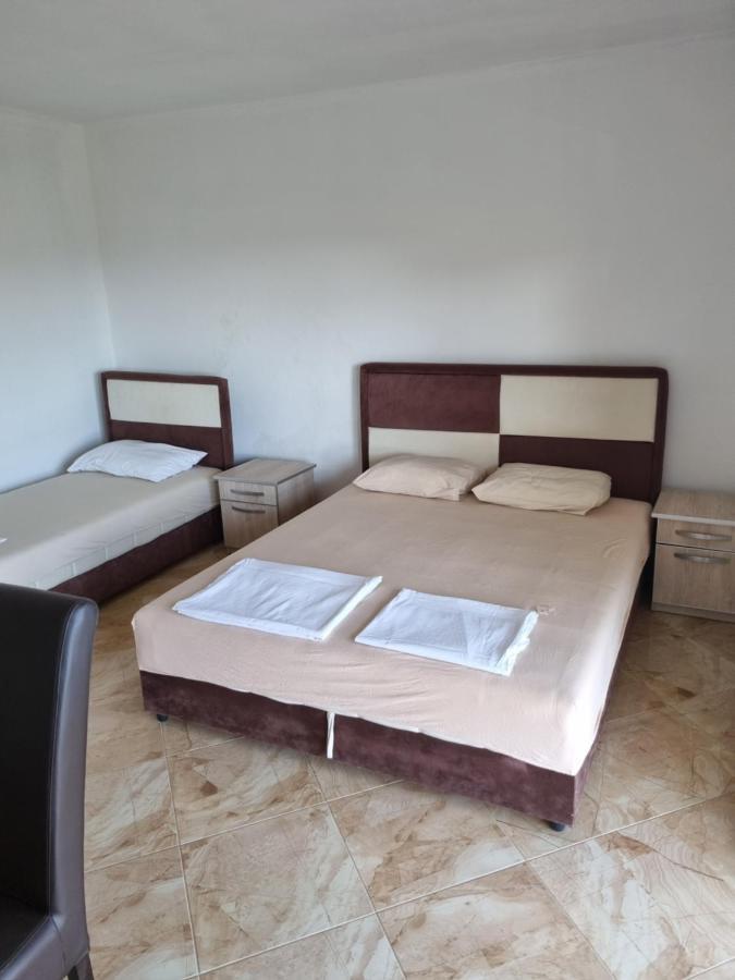 Apartmani Ani Bar Luaran gambar