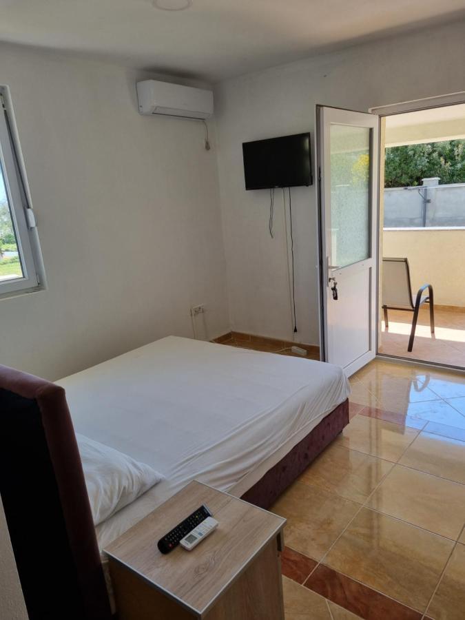 Apartmani Ani Bar Luaran gambar