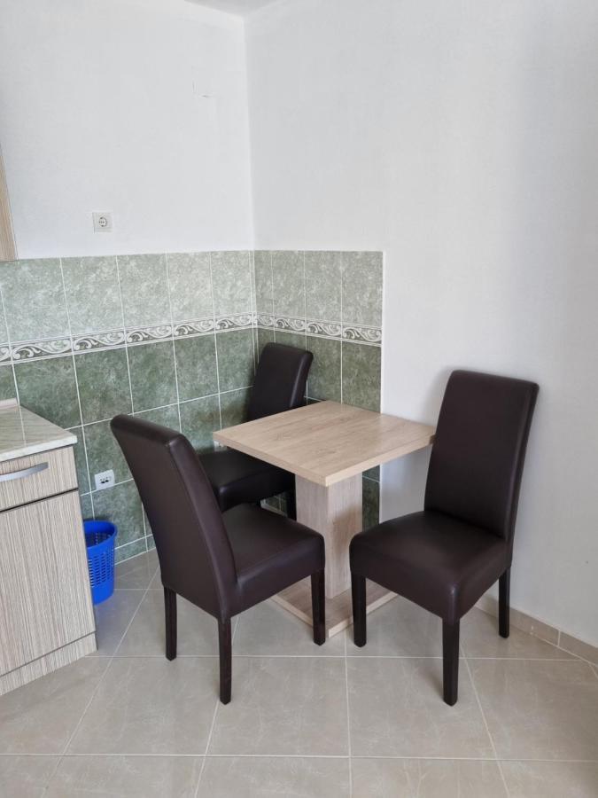 Apartmani Ani Bar Luaran gambar