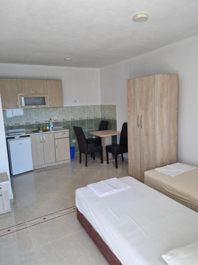 Apartmani Ani Bar Luaran gambar